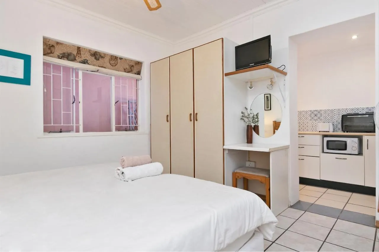The Bohemian Guesthouse Cape Town 2*,  South Africa